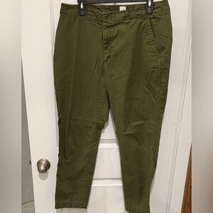 Gap women’s downtown khaki